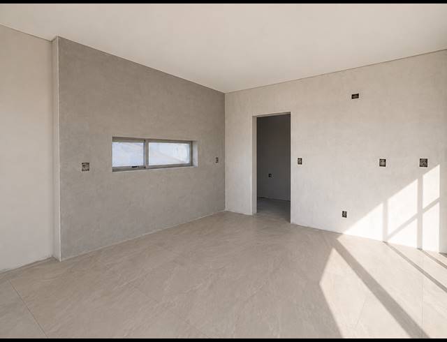 4 BEDROOM HOUSE FOR SALE IN SANDOWN